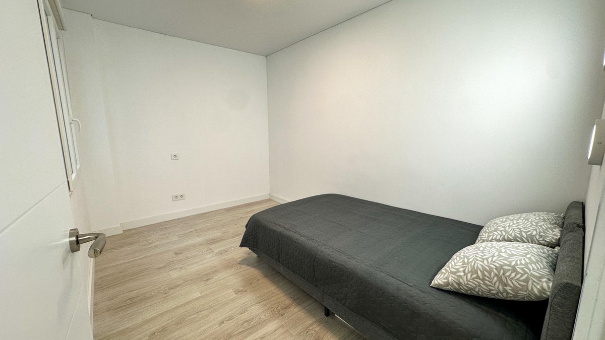 For sale - 2 Bedroom 2 Bathroom Apartment - Ground Floor Apartment in Torrevieja - Torrevieja Centro  - Alicante