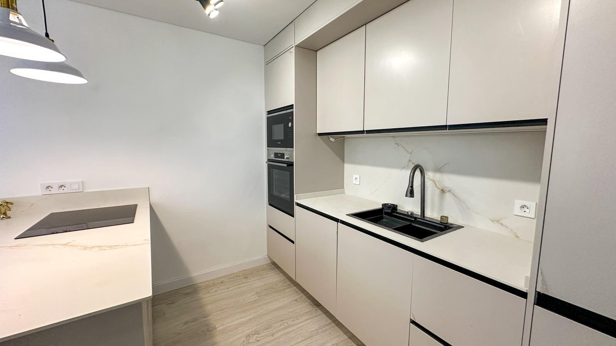 For sale - 2 Bedroom 2 Bathroom Apartment - Ground Floor Apartment in Torrevieja - Torrevieja Centro  - Alicante