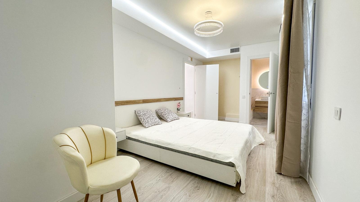 For sale - 2 Bedroom 2 Bathroom Apartment - Ground Floor Apartment in Torrevieja - Torrevieja Centro  - Alicante