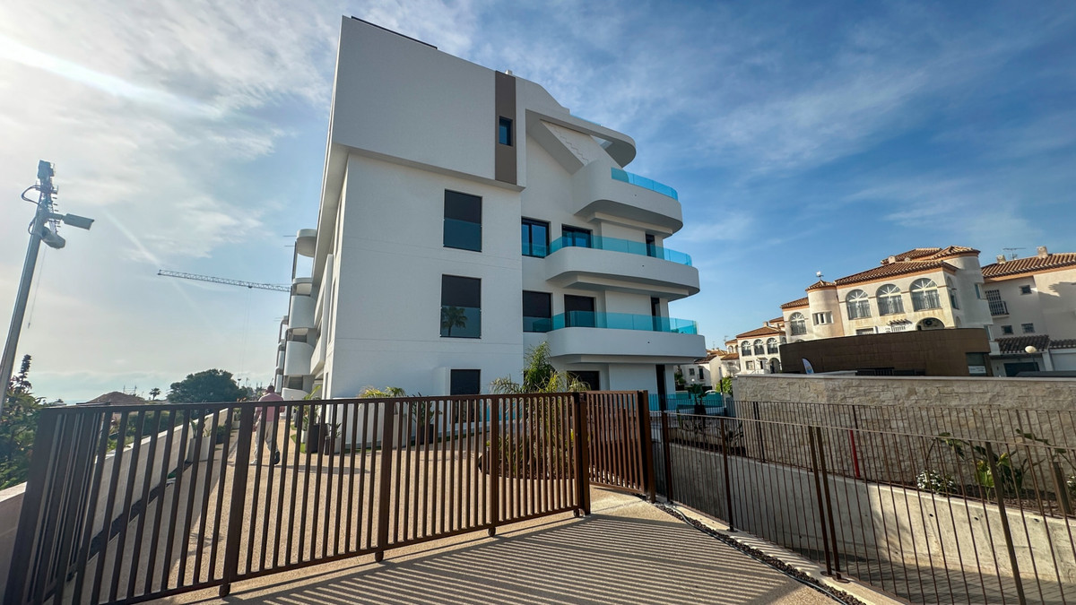 For sale - 2 Bedroom 2 Bathroom Apartment - Ground Floor Apartment in Orihuela - Playa Flamenca  - Alicante