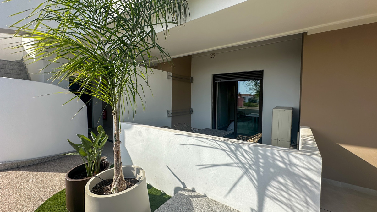 For sale - 2 Bedroom 2 Bathroom Apartment - Ground Floor Apartment in Orihuela - Playa Flamenca  - Alicante
