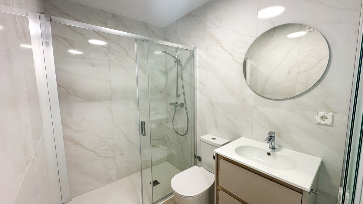 For sale - 2 Bedroom 2 Bathroom Apartment - Ground Floor Apartment in Orihuela - Playa Flamenca  - Alicante