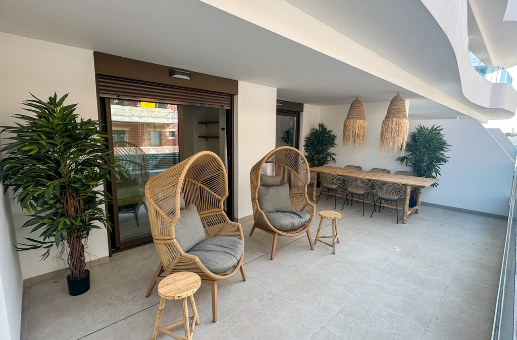 2 Bedroom 2 Bathroom Apartment - Ground Floor Apartment in Orihuela
