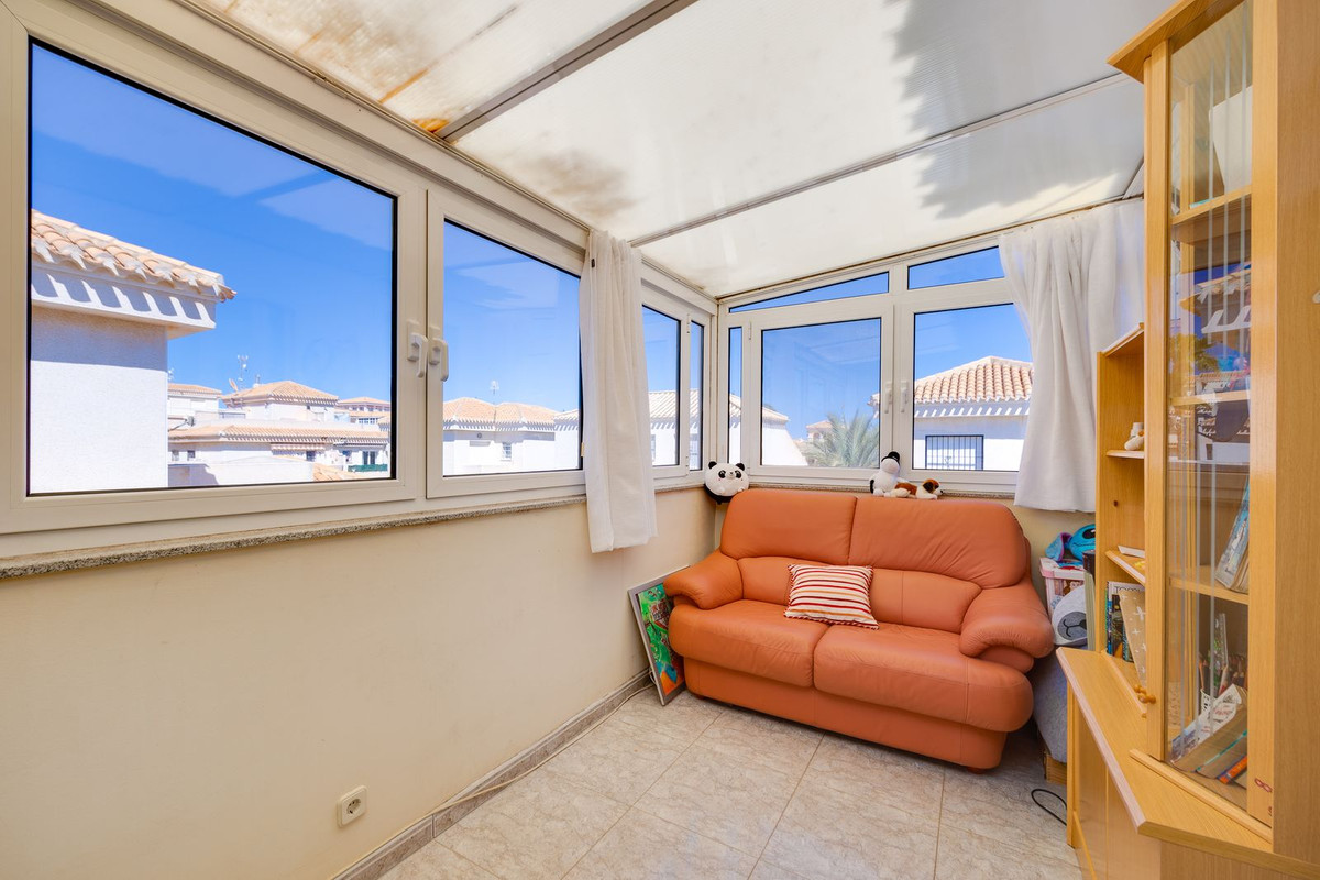 For sale - 3 Bedroom 2 Bathroom Detached Villa in Playa Flamenca - Orihuela Costa  - Alicante