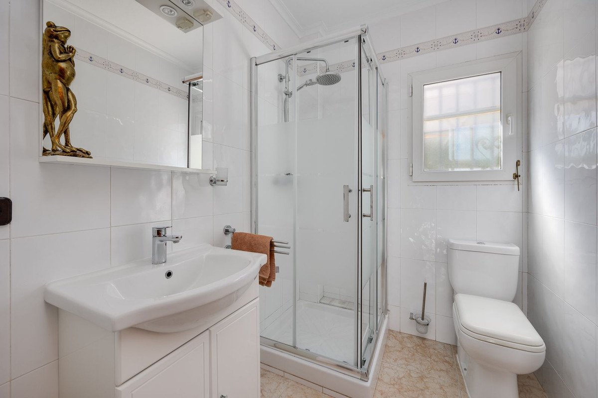 For sale - 3 Bedroom 2 Bathroom Detached Villa in Playa Flamenca - Orihuela Costa  - Alicante