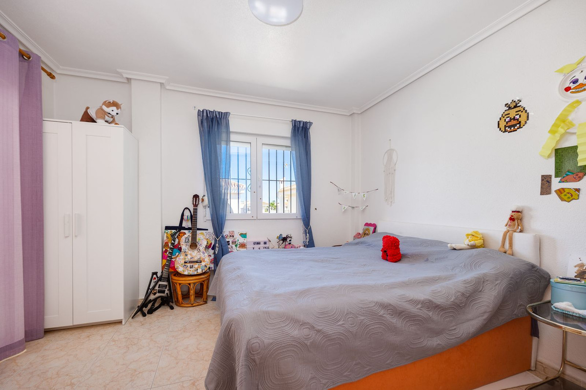 For sale - 3 Bedroom 2 Bathroom Detached Villa in Playa Flamenca - Orihuela Costa  - Alicante