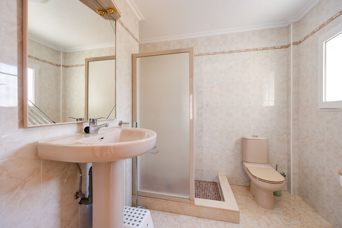 For sale - 3 Bedroom 2 Bathroom Detached Villa in Playa Flamenca - Orihuela Costa  - Alicante
