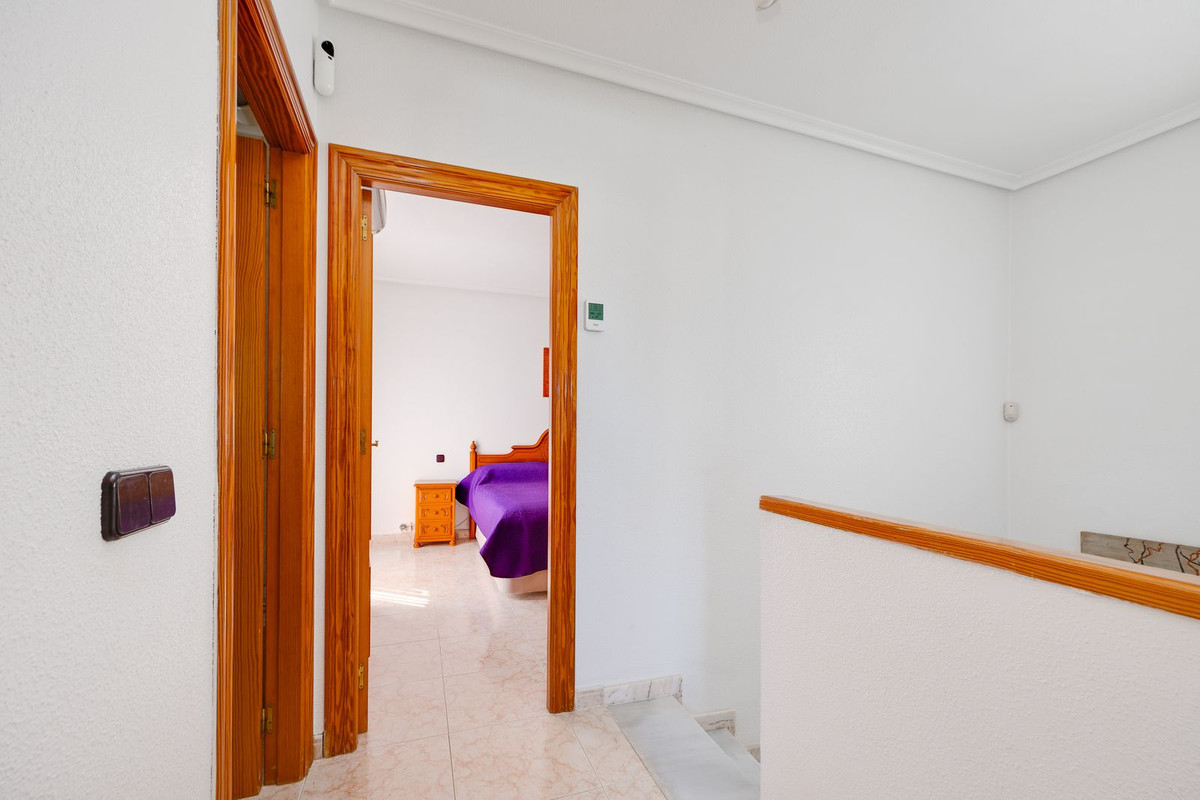 For sale - 3 Bedroom 2 Bathroom Detached Villa in Playa Flamenca - Orihuela Costa  - Alicante