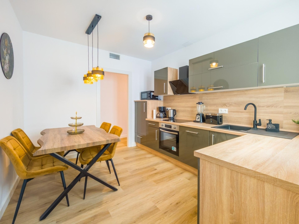 3 Bedroom 2 Bathroom Apartment - Middle Floor Apartment in Torrevieja
