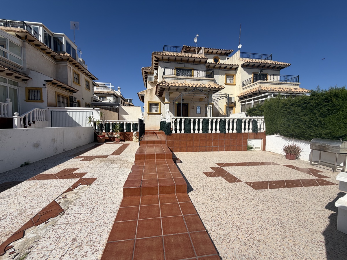 Sold - SOLD! 3 Bedroom 2 Bathroom Quad in Playa Flamenca - , Playa Flamenca, Alicante, Spain - Alicante