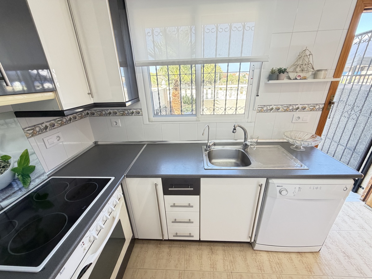 For sale - 3 Bedroom 3 Bathroom Townhouse in Playa Flamenca - , Playa Flamenca, Alicante, Spain - Alicante