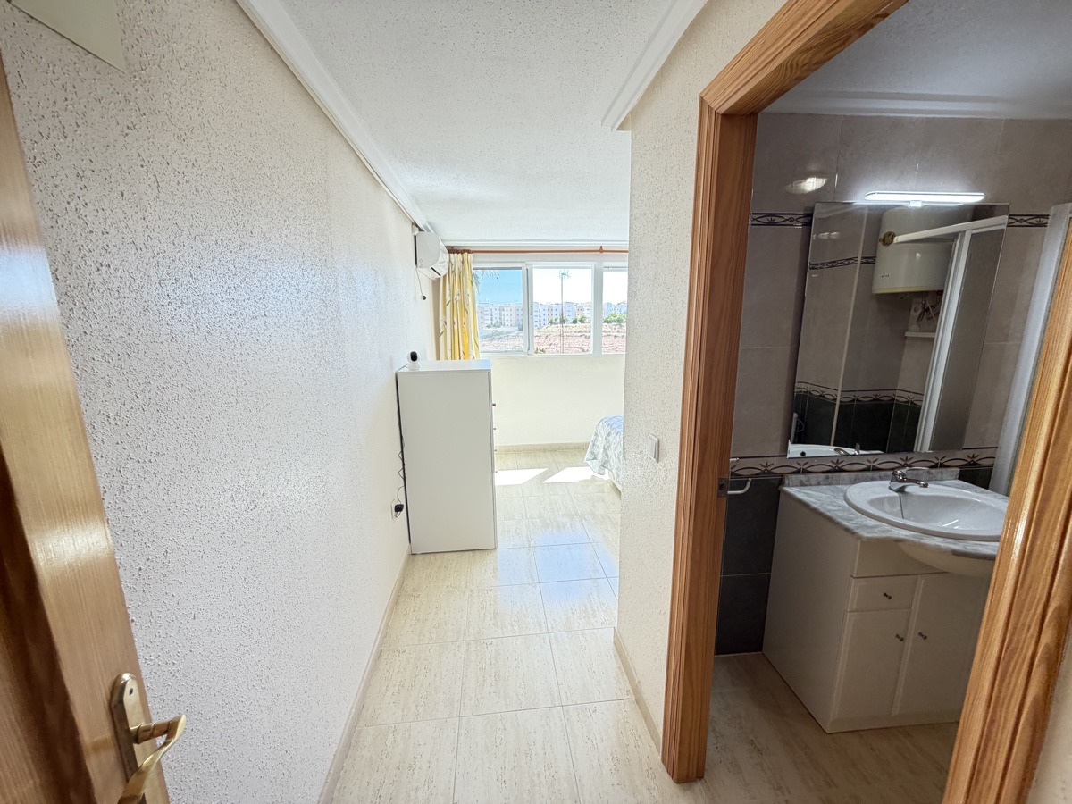 For sale - 3 Bedroom 3 Bathroom Townhouse in Playa Flamenca - , Playa Flamenca, Alicante, Spain - Alicante