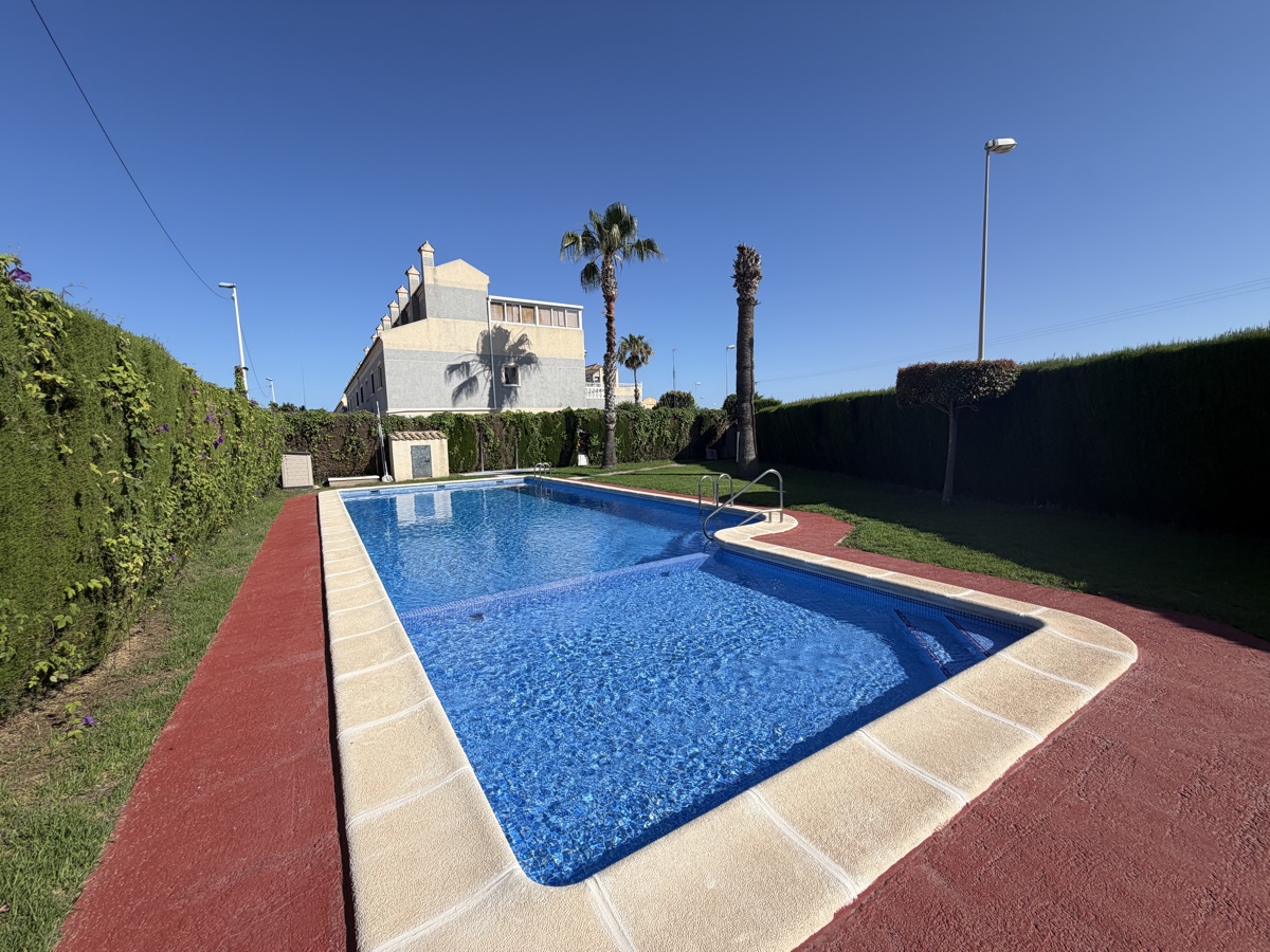 For sale - 3 Bedroom 3 Bathroom Townhouse in Playa Flamenca - , Playa Flamenca, Alicante, Spain - Alicante