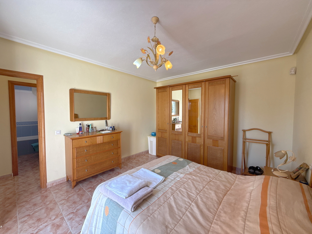 For sale - 3 Bedroom 2 Bathroom Villa in Cabo Roig -  - Alicante