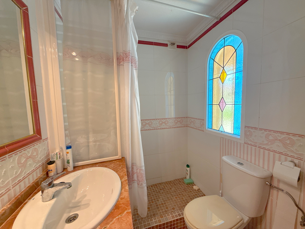 For sale - 3 Bedroom 2 Bathroom Villa in Cabo Roig -  - Alicante
