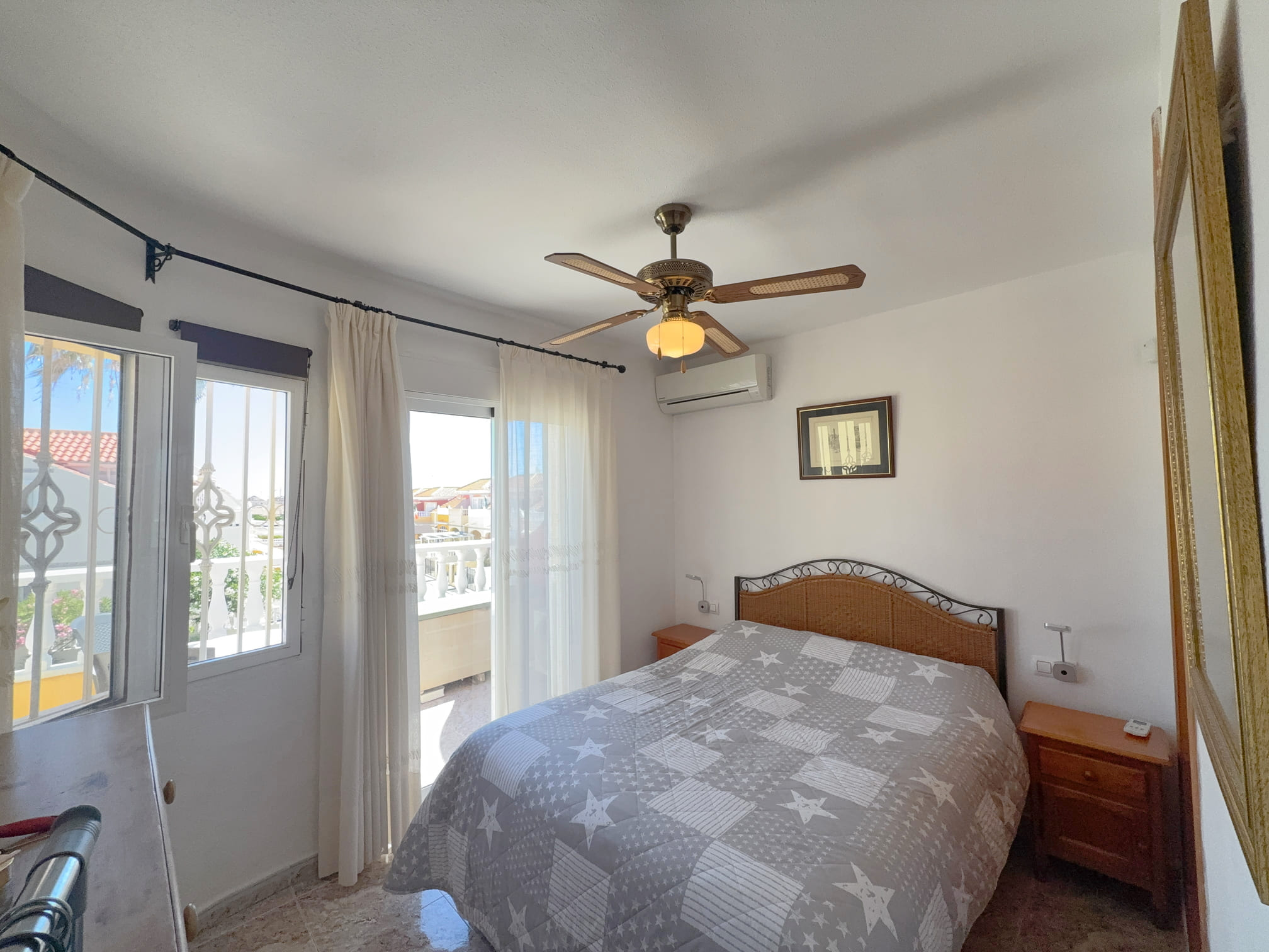 For sale - 2 Bedroom 2 Bathroom Semi Detached House in Cabo Roig -  - Alicante