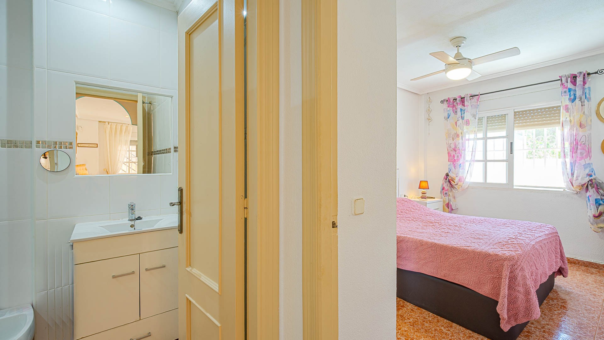 For sale - 2 Bedroom 2 Bathroom Villa in Punta Prima - Punta Prima  - Alicante