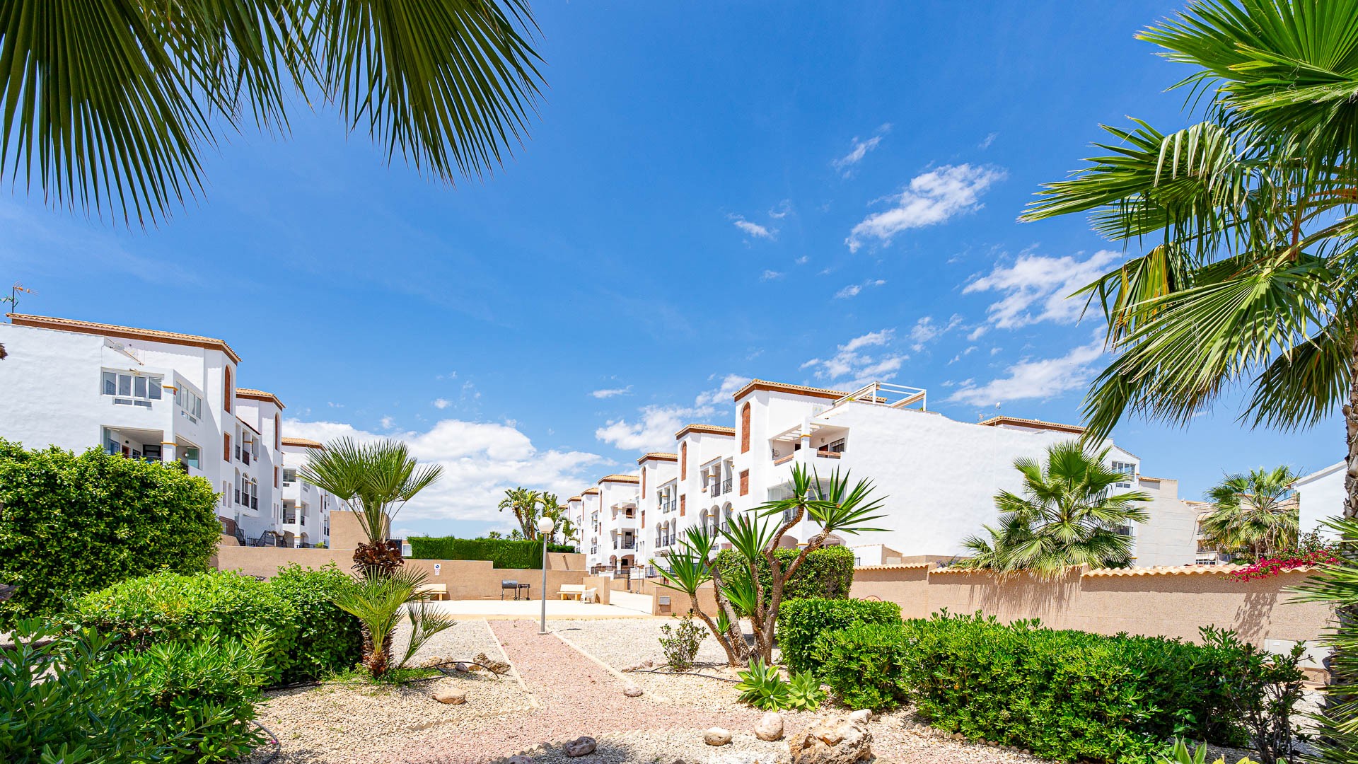 For sale - 2 Bedroom 1 Bathroom Penthouse Apartament in Punta Prima - La Ciñuelica  - Alicante