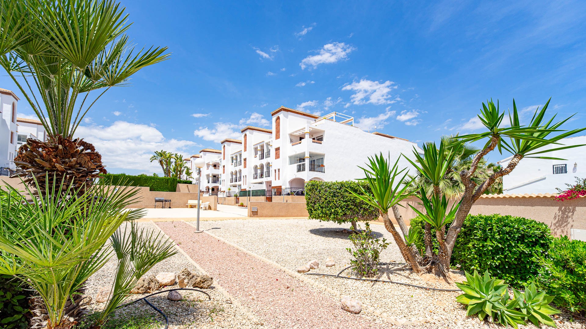 For sale - 2 Bedroom 1 Bathroom Penthouse Apartament in Punta Prima - La Ciñuelica  - Alicante