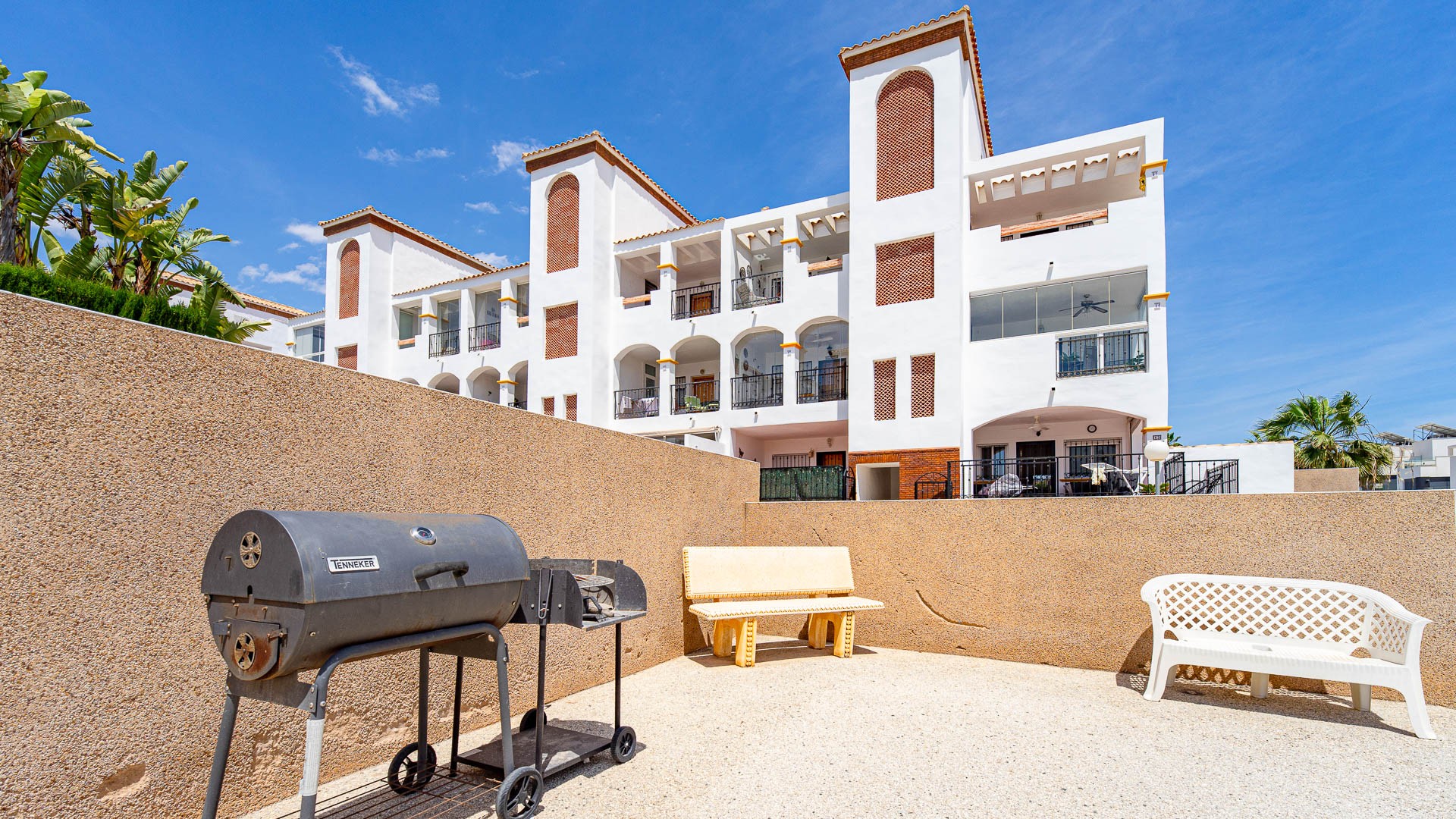 For sale - 2 Bedroom 1 Bathroom Penthouse Apartament in Punta Prima - La Ciñuelica  - Alicante