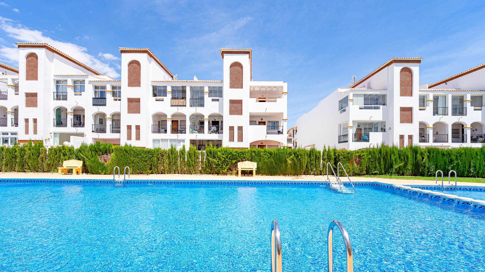 For sale - 2 Bedroom 1 Bathroom Penthouse Apartament in Punta Prima - La Ciñuelica  - Alicante