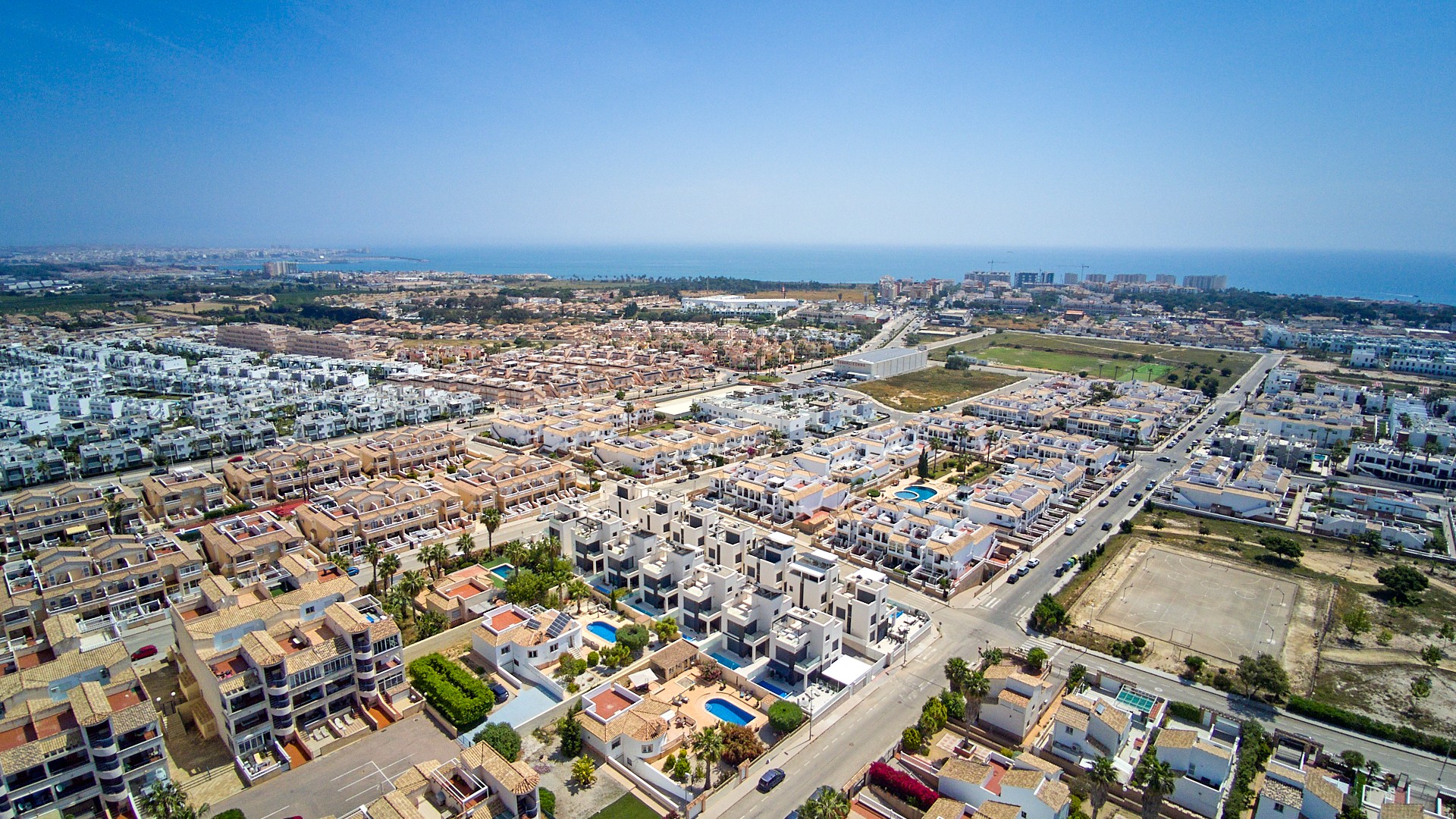 For sale - 4 Bedroom 2 Bathroom Villa in Punta Prima - Punta Prima  - Alicante