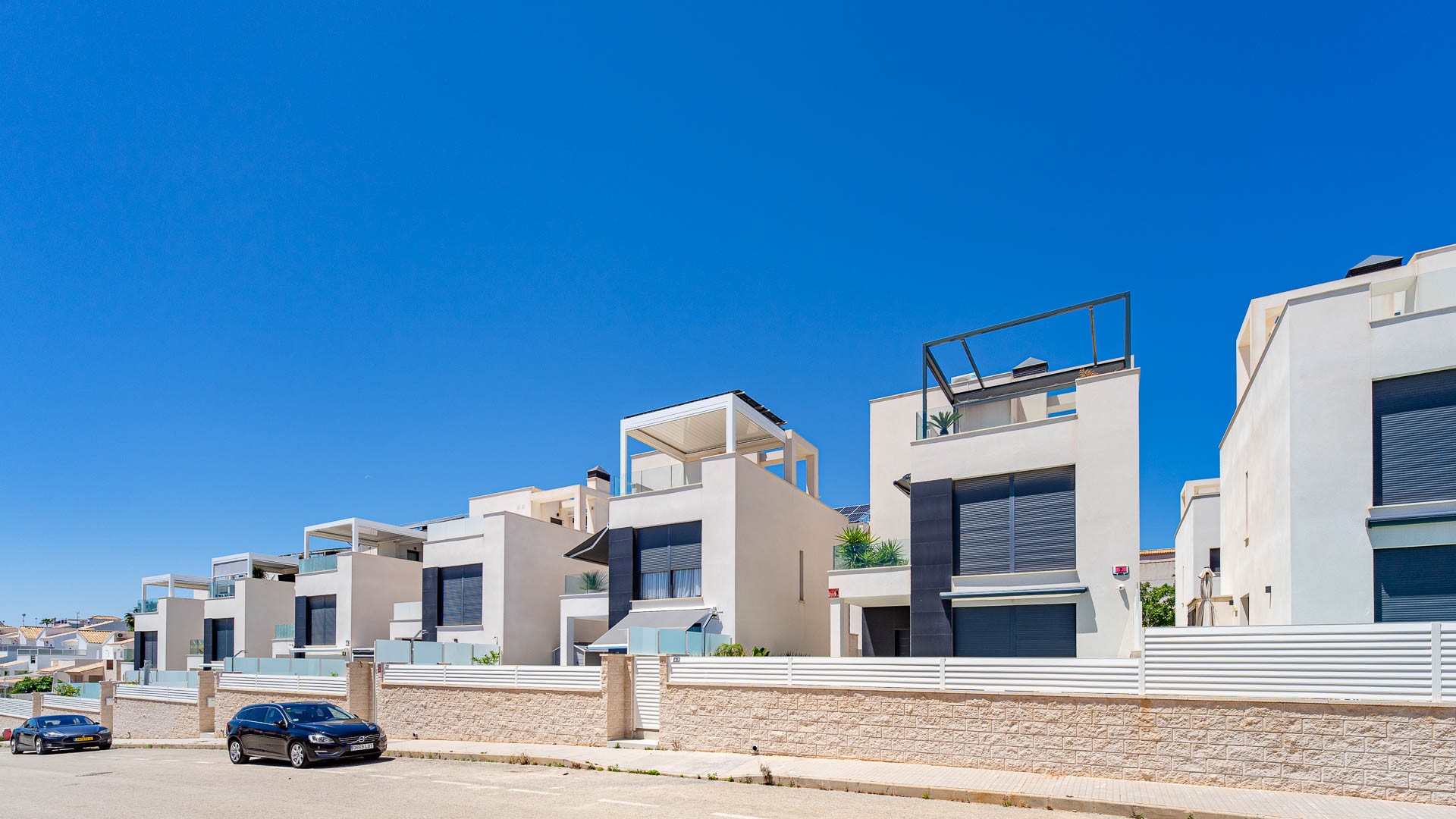 For sale - 4 Bedroom 2 Bathroom Villa in Punta Prima - Punta Prima  - Alicante