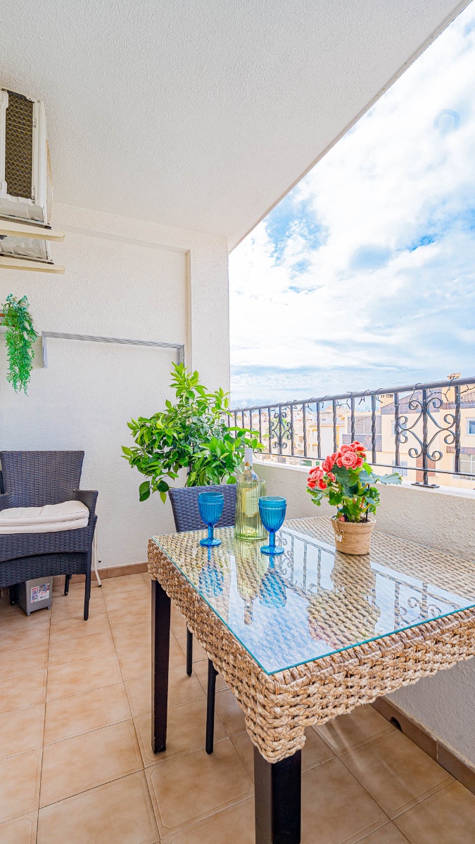 For sale - 2 Bedroom 1 Bathroom Apartament in Punta Prima - Punta Prima  - Alicante