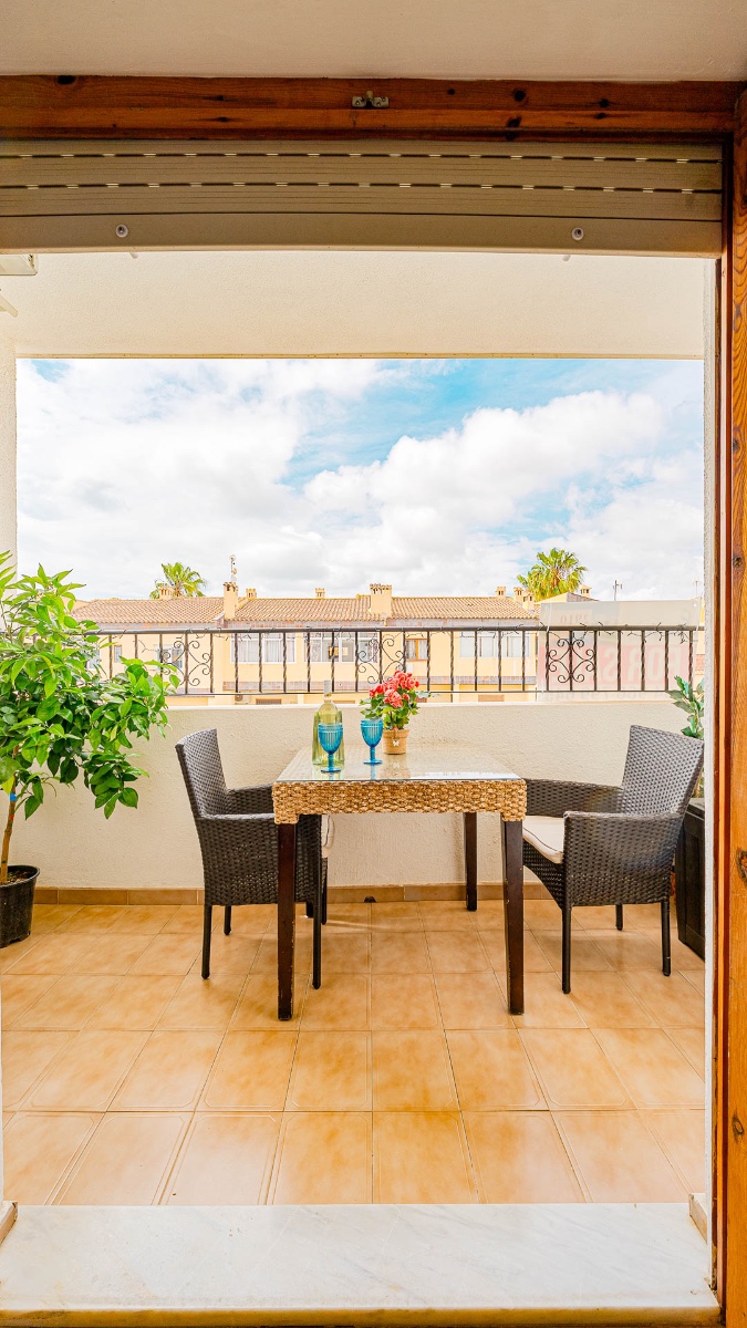 For sale - 2 Bedroom 1 Bathroom Apartament in Punta Prima - Punta Prima  - Alicante