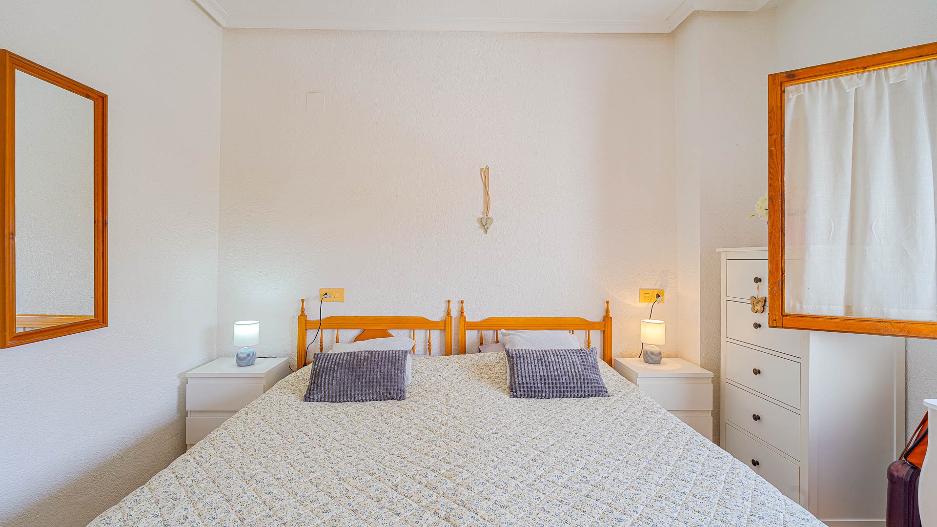 For sale - 2 Bedroom 1 Bathroom Apartament in Punta Prima - Punta Prima  - Alicante