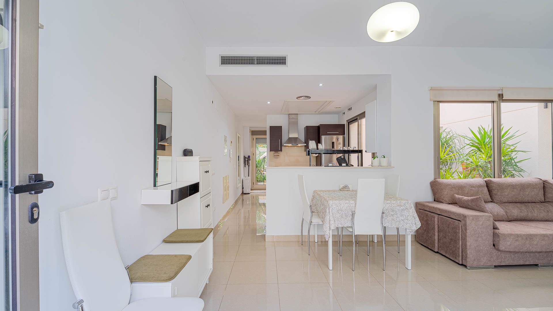 For sale - 3 Bedroom 3 Bathroom Townhouse in Punta Prima - Punta Prima  - Alicante