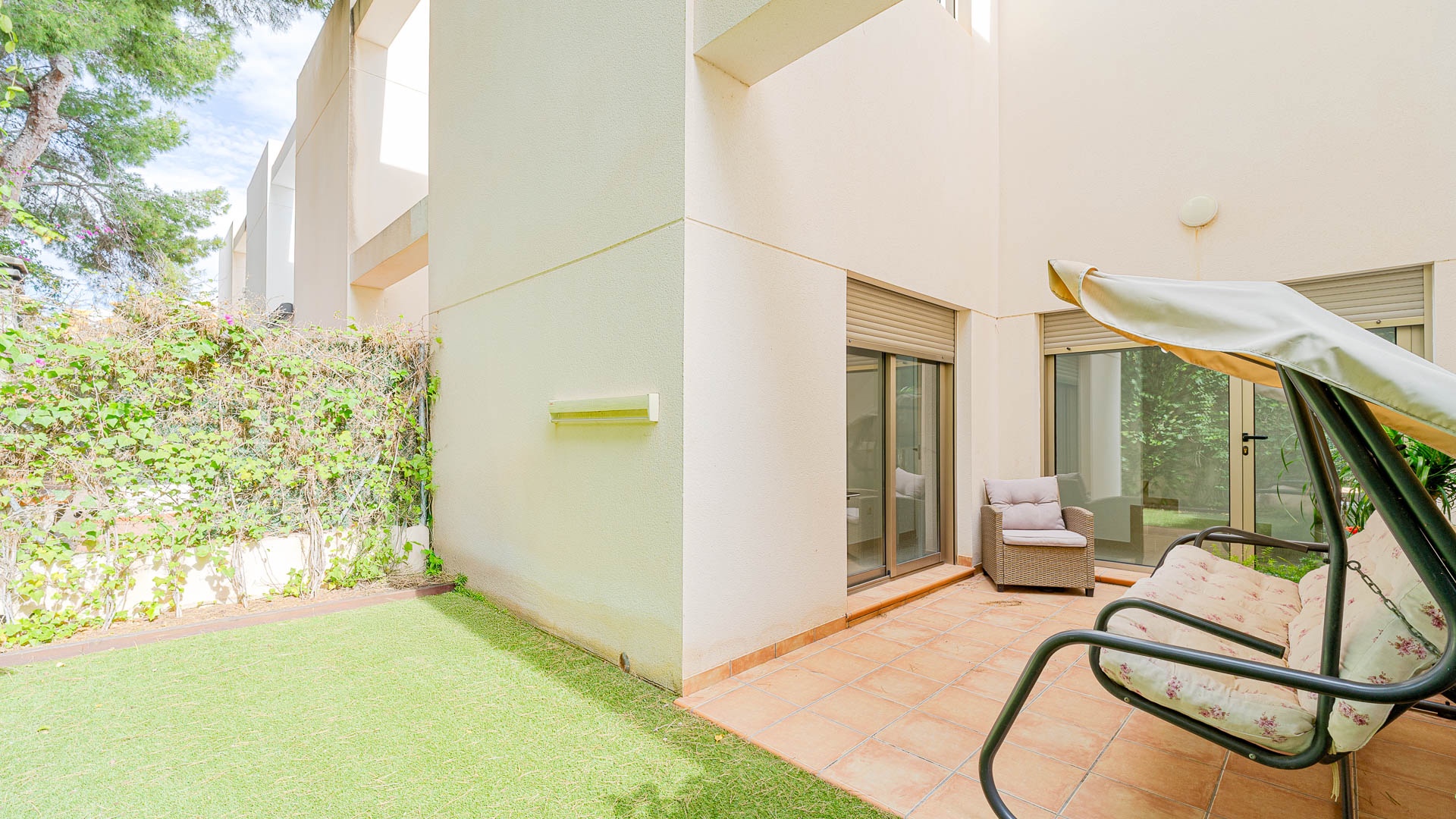 For sale - 3 Bedroom 3 Bathroom Townhouse in Punta Prima - Punta Prima  - Alicante