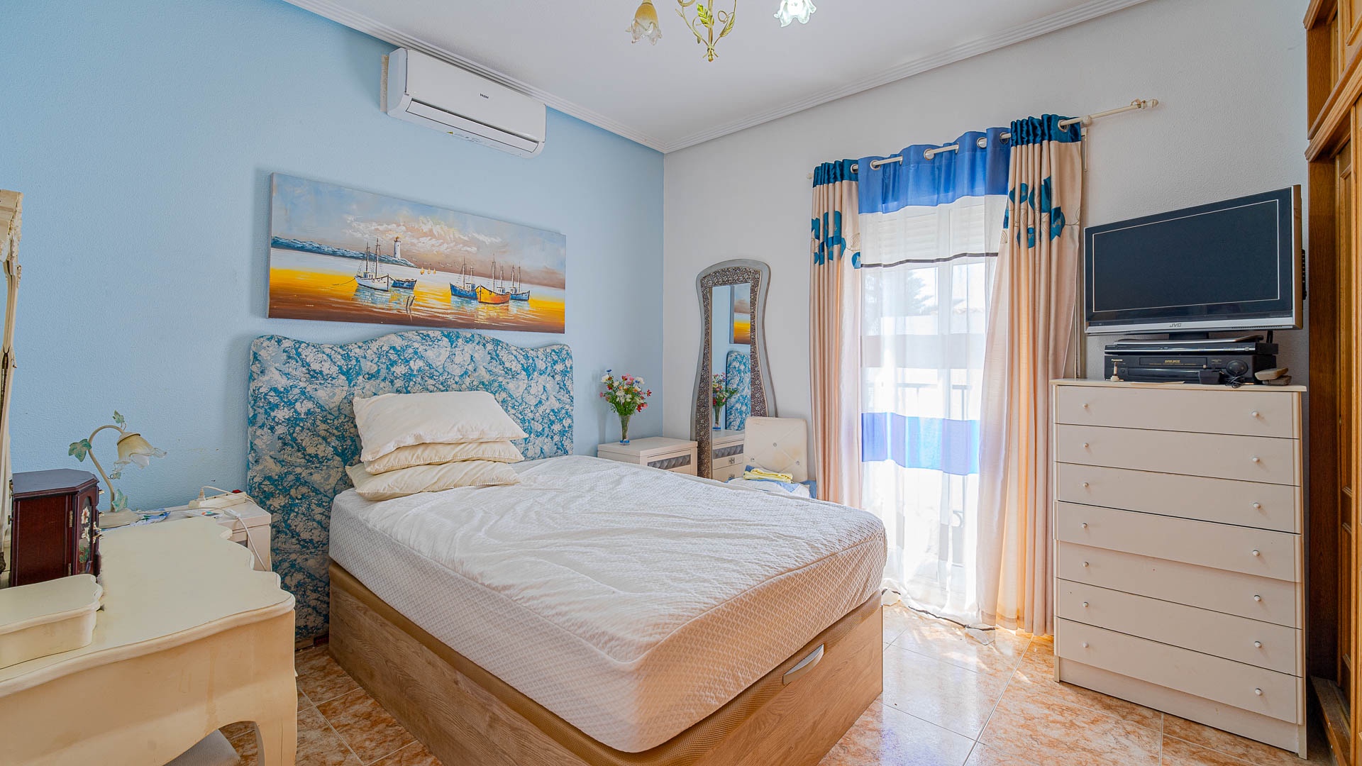 For sale - 3 Bedroom 2 Bathroom Quad in Punta Prima - Punta Prima  - Alicante