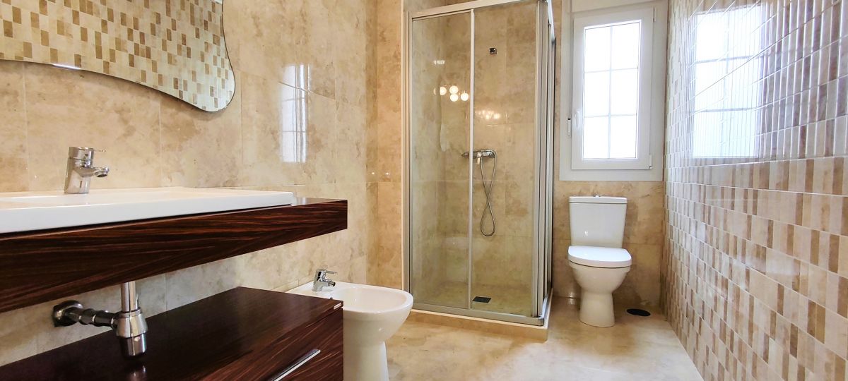 For sale - 4 Bedroom 4 Bathroom Villa in CABO ROIG - , CABO ROIG, Alicante, Spain - Alicante