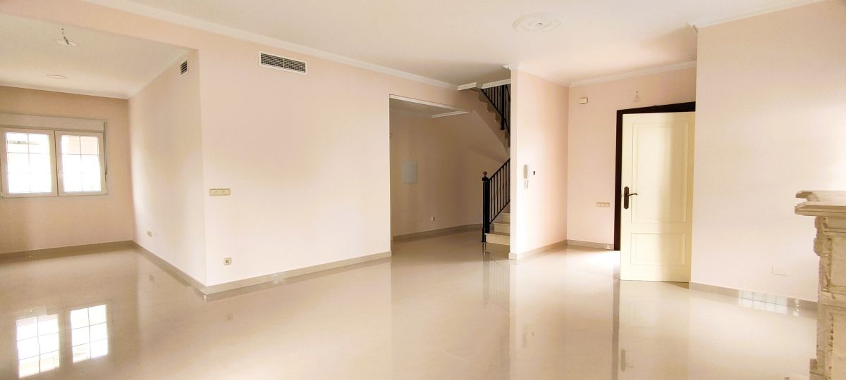For sale - 4 Bedroom 4 Bathroom Villa in CABO ROIG - , CABO ROIG, Alicante, Spain - Alicante
