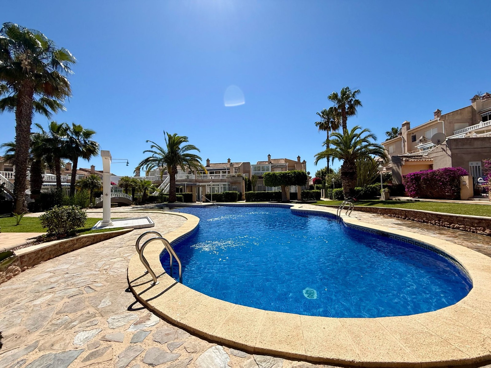For sale - 2 Bedroom 1 Bathroom Property in Playa Flamenca - Playa Flamenca  - Alicante