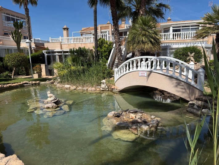 For sale - 2 Bedroom 1 Bathroom Property in Playa Flamenca - Playa Flamenca  - Alicante