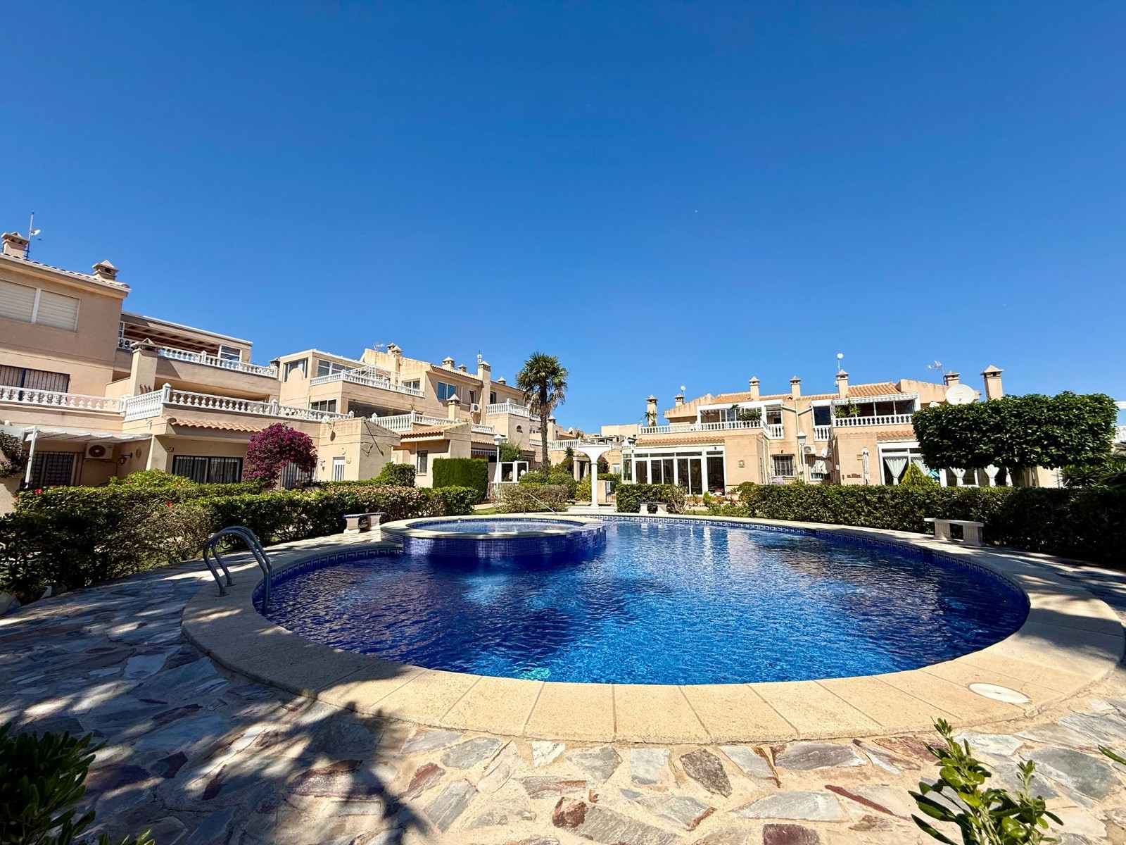 For sale - 2 Bedroom 1 Bathroom Property in Playa Flamenca - Playa Flamenca  - Alicante