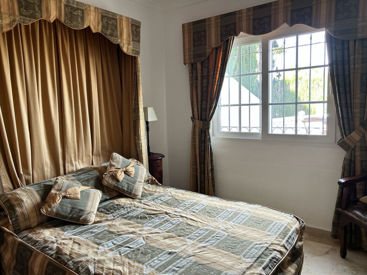 For sale - 3 Bedroom 2 Bathroom Semi Detached in VILLAMARTIN - , VILLAMARTIN, Alicante, Spain - Alicante