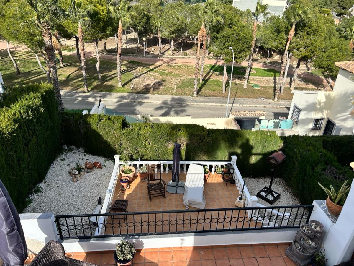 For sale - 3 Bedroom 2 Bathroom Semi Detached in VILLAMARTIN - , VILLAMARTIN, Alicante, Spain - Alicante