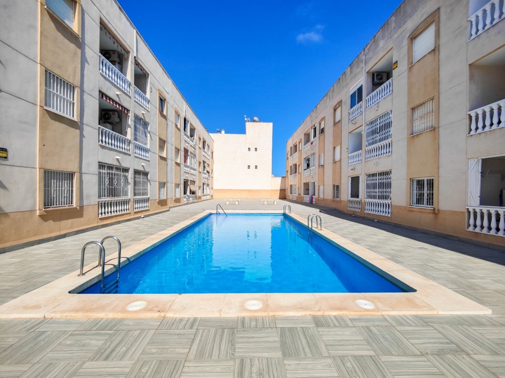 2 Bedroom 1 Bathroom Apartment in Torrevieja
