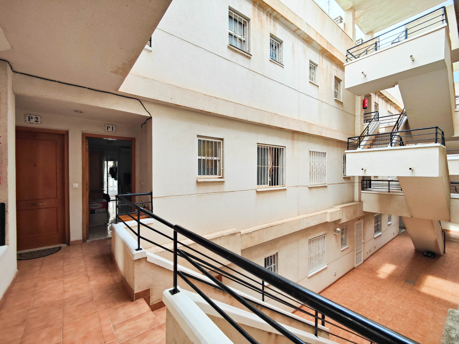 For sale - 2 Bedroom 1 Bathroom Apartment in Torrevieja - Antonio Machado  - Alicante