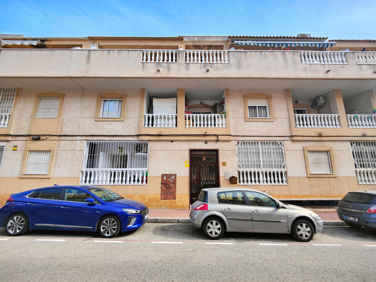 For sale - 2 Bedroom 1 Bathroom Apartment in Torrevieja - Antonio Machado  - Alicante
