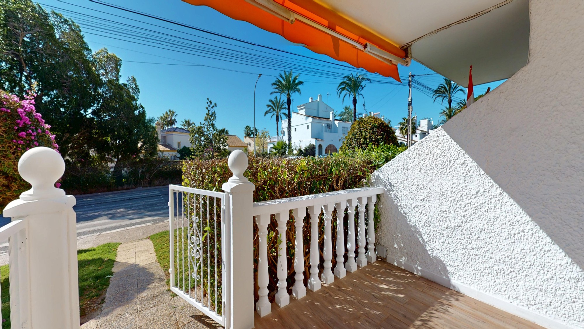 For sale - 2 Bedroom 1 Bathroom Ground floor bungalow in Orihuela Costa - Villamartín - Las Filipinas  - Alicante