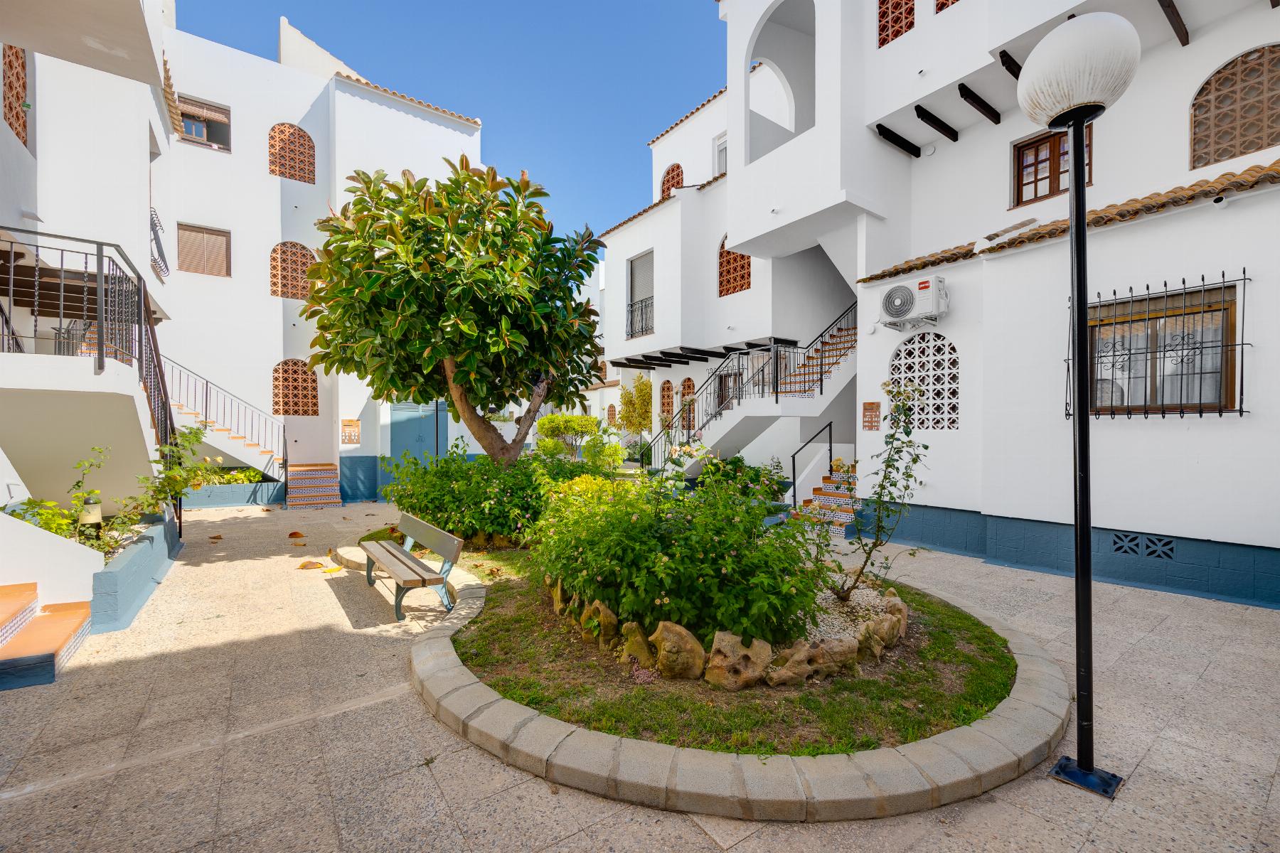 Sold - SOLD-2 Bedroom 1 Bathroom Ground Floor apartment in Torrevieja - playa de los naufragos  - Alicante