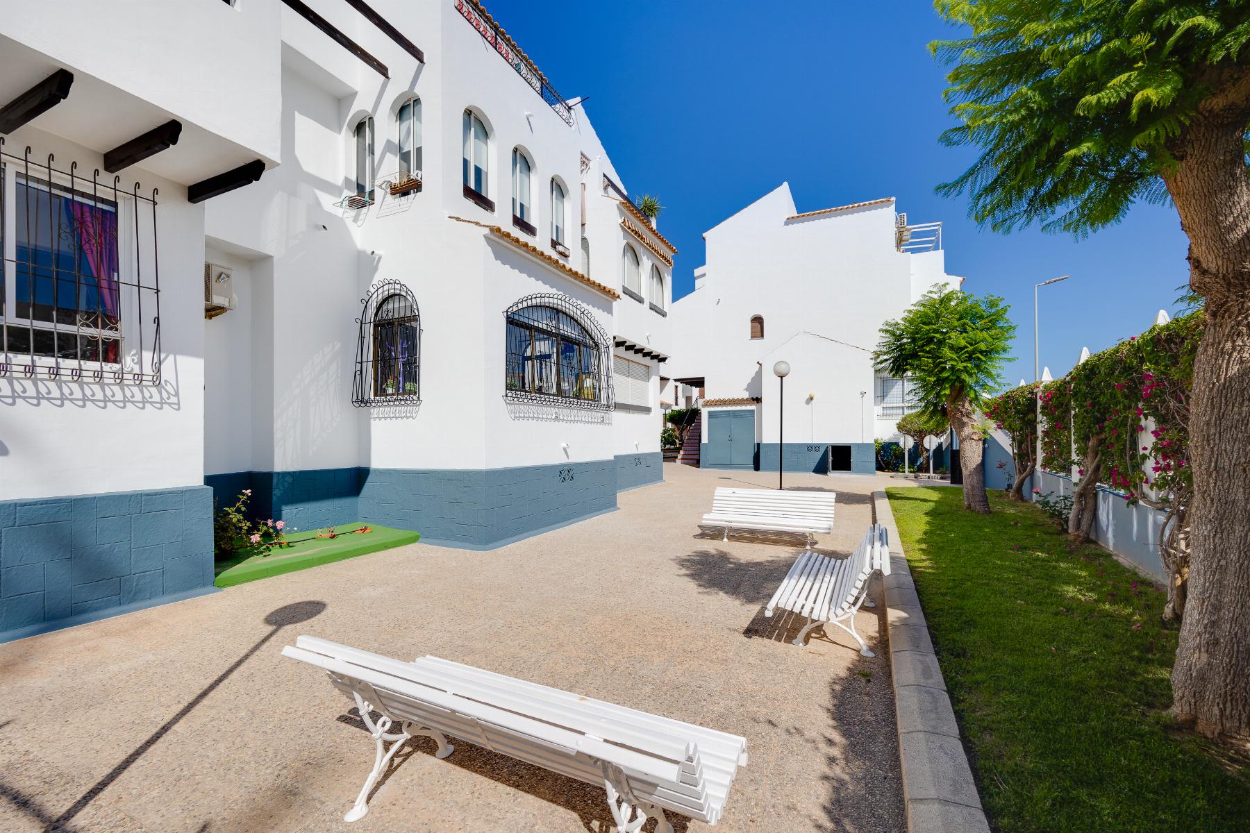 Sold - SOLD-2 Bedroom 1 Bathroom Ground Floor apartment in Torrevieja - playa de los naufragos  - Alicante