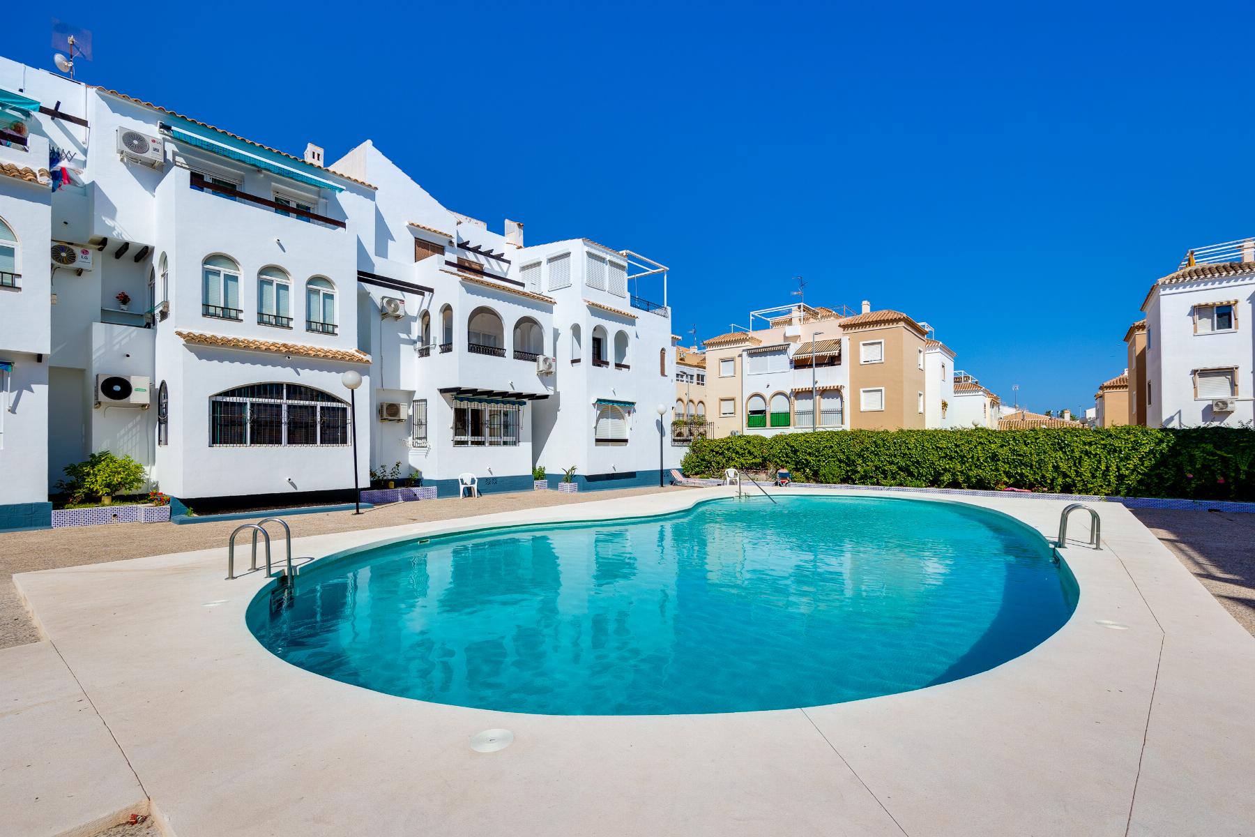 Sold - SOLD-2 Bedroom 1 Bathroom Ground Floor apartment in Torrevieja - playa de los naufragos  - Alicante