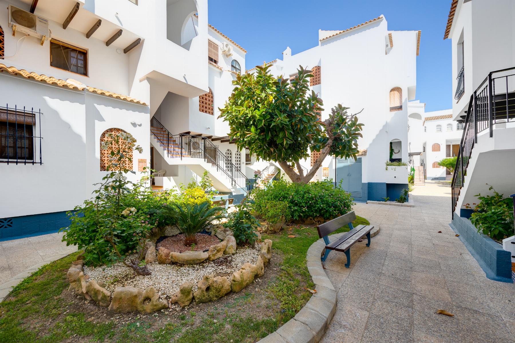 Sold - SOLD-2 Bedroom 1 Bathroom Ground Floor apartment in Torrevieja - playa de los naufragos  - Alicante