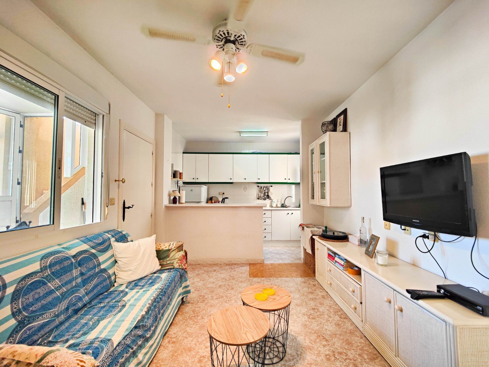 For sale - 1 Bedroom 1 Bathroom Top floor bungalow in Torrevieja - Punta Prima    - Alicante