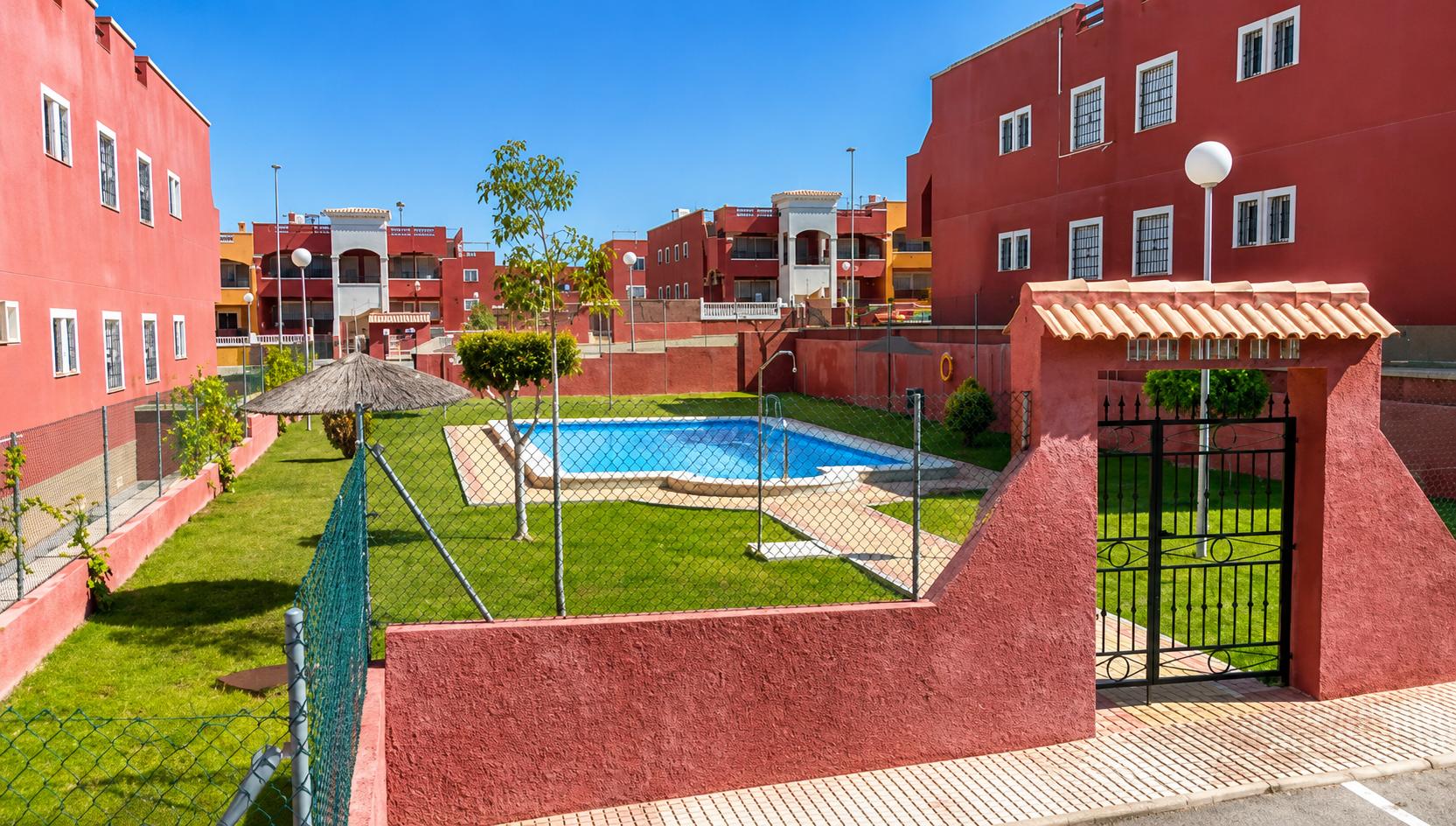 For sale - 3 Bedroom 2 Bathroom Chalet in Orihuela Costa - Dream Hills  - Alicante